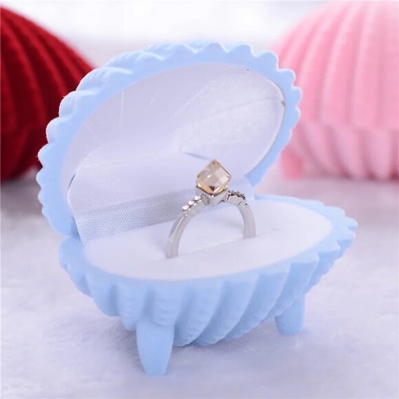 Flannel Ring Shell Jewelry Box Baby Blue - Picture 2 of 2